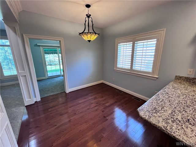 18 Saint Charles Court, Amherst, NY 14221
