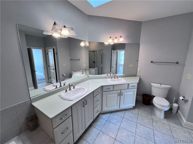 18 Saint Charles Court, Amherst, NY 14221