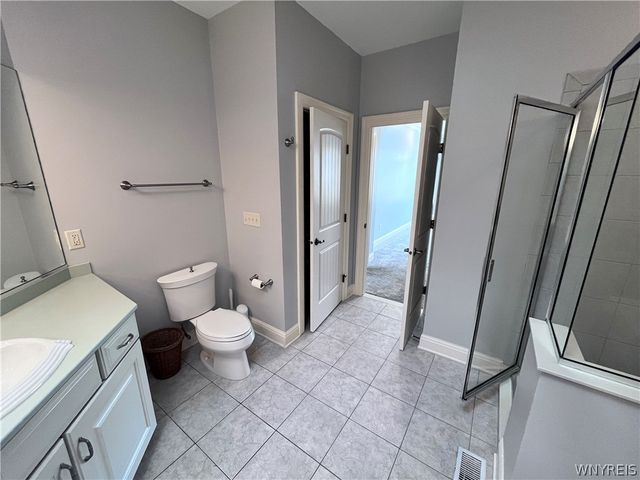 18 Saint Charles Court, Amherst, NY 14221