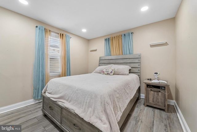 1016 LEIPER ST, Crum Lynne, PA 19022