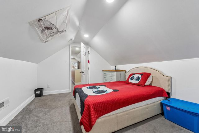 1016 LEIPER ST, Crum Lynne, PA 19022