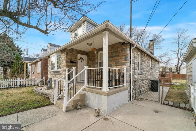 1016 LEIPER ST, Crum Lynne, PA 19022