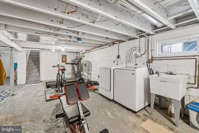 1016 LEIPER ST, Crum Lynne, PA 19022