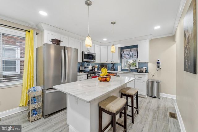 1016 LEIPER ST, Crum Lynne, PA 19022