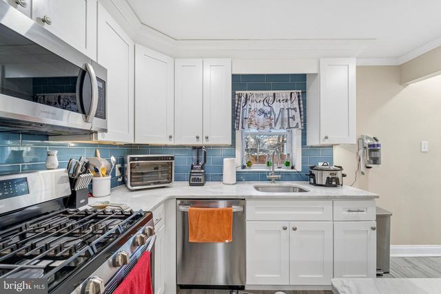 1016 LEIPER ST, Crum Lynne, PA 19022