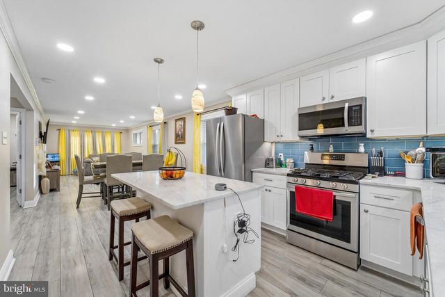 1016 LEIPER ST, Crum Lynne, PA 19022