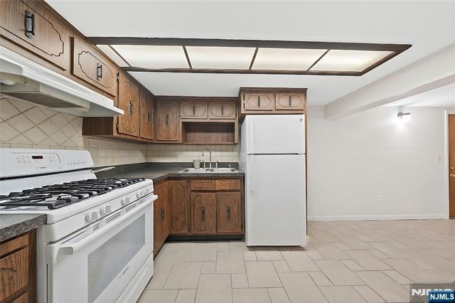 94 Maple, Kearny, NJ 07032