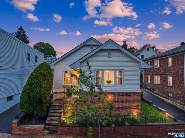 94 Maple, Kearny, NJ 07032