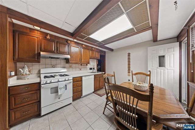 94 Maple, Kearny, NJ 07032