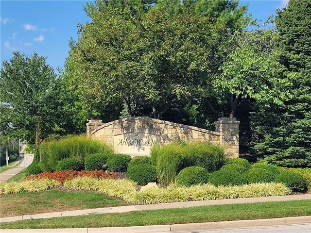 23545 W 126TH Terrace, Olathe, KS 66061