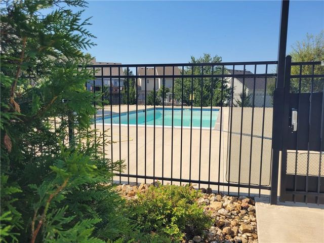 23545 W 126TH Terrace, Olathe, KS 66061