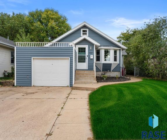 717 S Grange Ave Avenue, Sioux Falls, SD 57104
