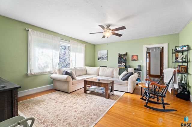 717 S Grange Ave Avenue, Sioux Falls, SD 57104