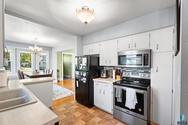 717 S Grange Ave Avenue, Sioux Falls, SD 57104