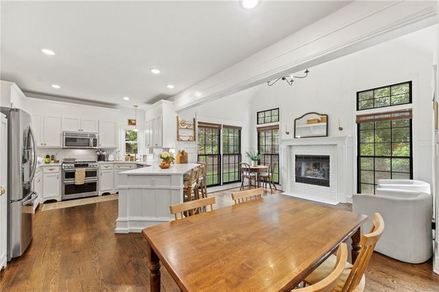 14001 W 114th Terrace, Olathe, KS 66215