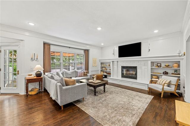 14001 W 114th Terrace, Olathe, KS 66215