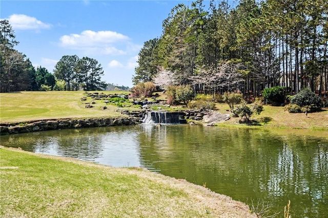 329 Sandy Springs Drive, Griffin, GA 30223