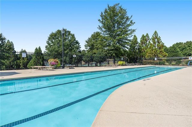 329 Sandy Springs Drive, Griffin, GA 30223