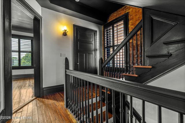 1127 S 2nd St, Louisville, KY 40203