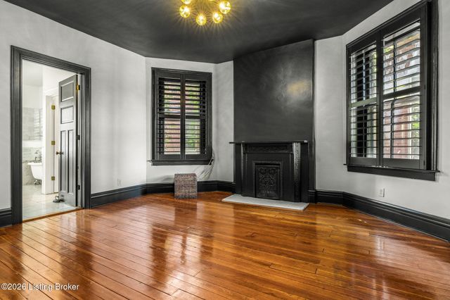 1127 S 2nd St, Louisville, KY 40203