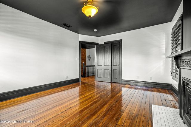 1127 S 2nd St, Louisville, KY 40203