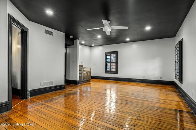 1127 S 2nd St, Louisville, KY 40203