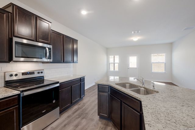 2926 Wentwood, San Antonio, TX 78245