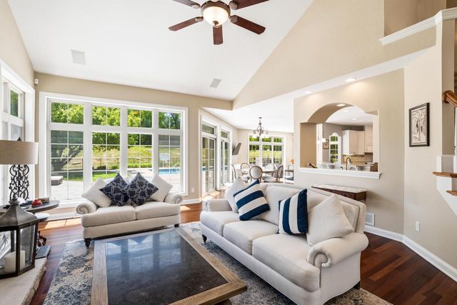 1801 E Juniper WAY, Hartland, WI 53029