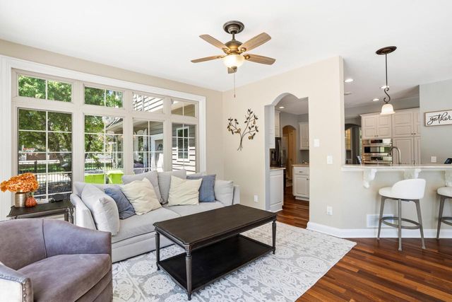 1801 E Juniper WAY, Hartland, WI 53029