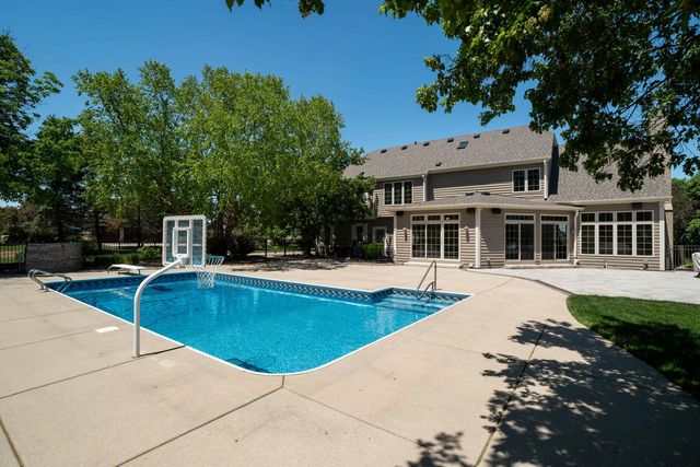 1801 E Juniper WAY, Hartland, WI 53029