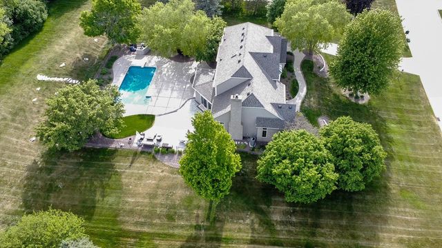 1801 E Juniper WAY, Hartland, WI 53029