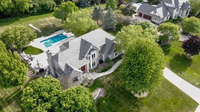 1801 E Juniper WAY, Hartland, WI 53029