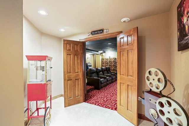 1801 E Juniper WAY, Hartland, WI 53029