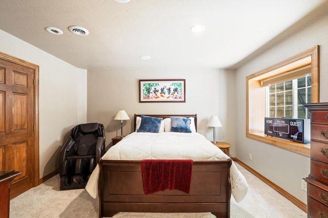 1801 E Juniper WAY, Hartland, WI 53029