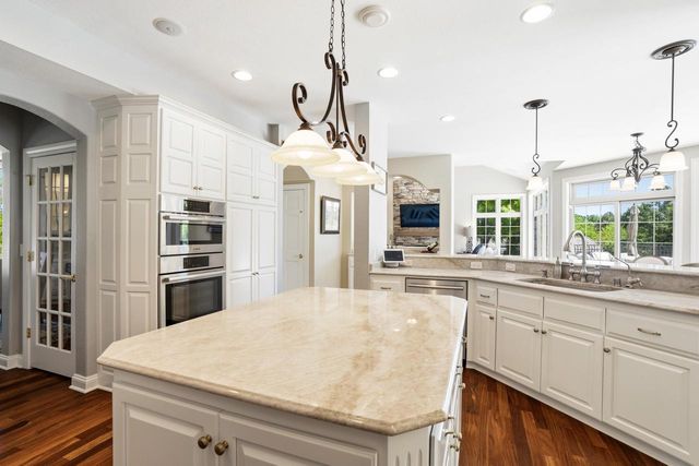 1801 E Juniper WAY, Hartland, WI 53029