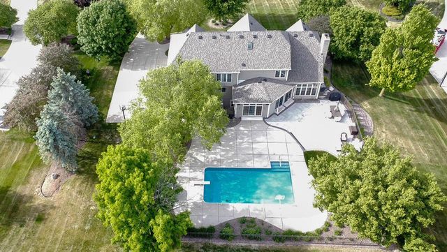 1801 E Juniper WAY, Hartland, WI 53029
