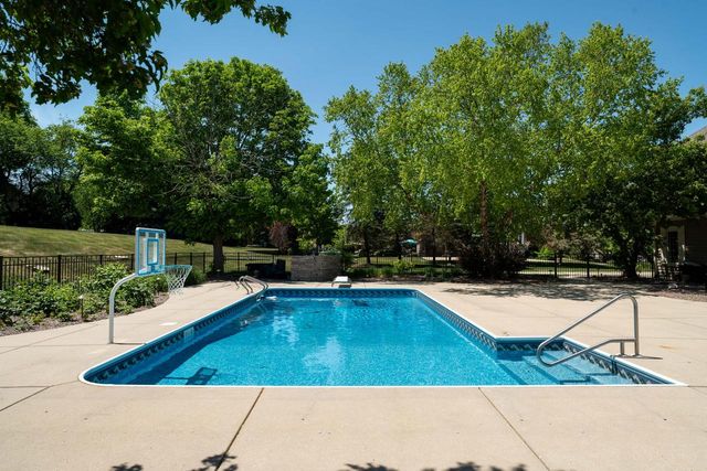1801 E Juniper WAY, Hartland, WI 53029