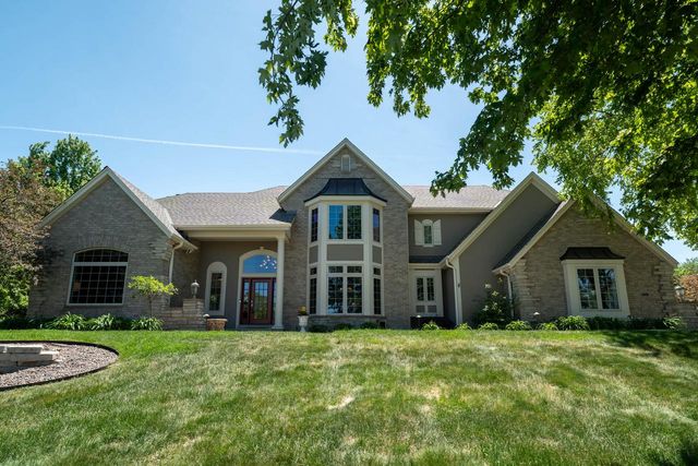 1801 E Juniper WAY, Hartland, WI 53029