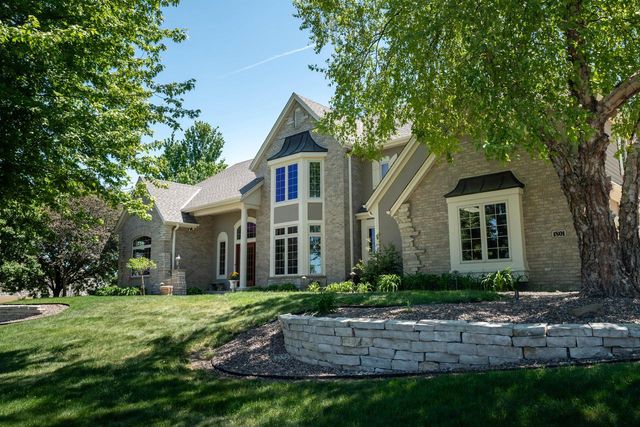 1801 E Juniper WAY, Hartland, WI 53029