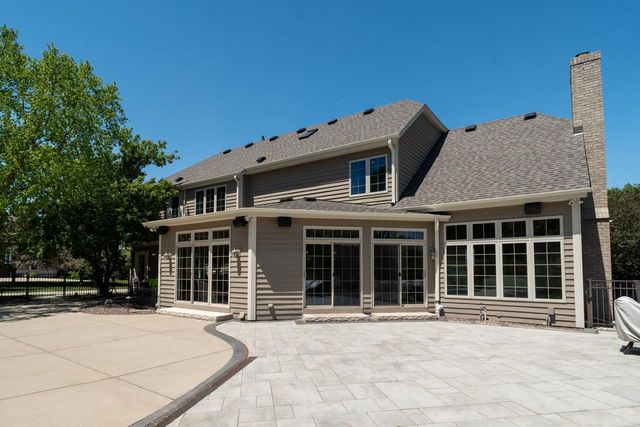1801 E Juniper WAY, Hartland, WI 53029