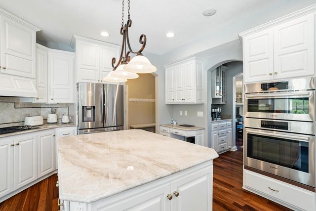 1801 E Juniper WAY, Hartland, WI 53029