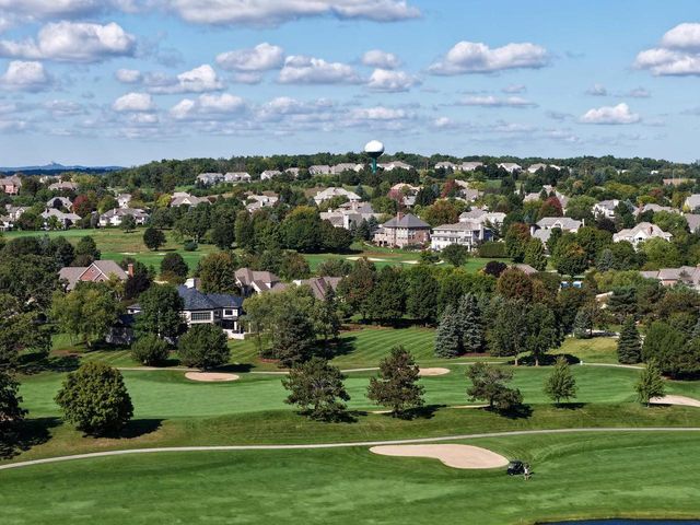 1801 E Juniper WAY, Hartland, WI 53029