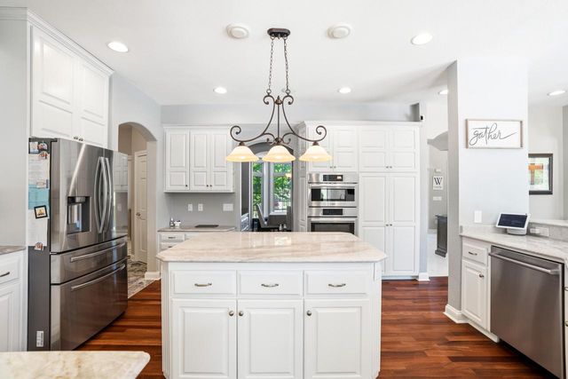 1801 E Juniper WAY, Hartland, WI 53029