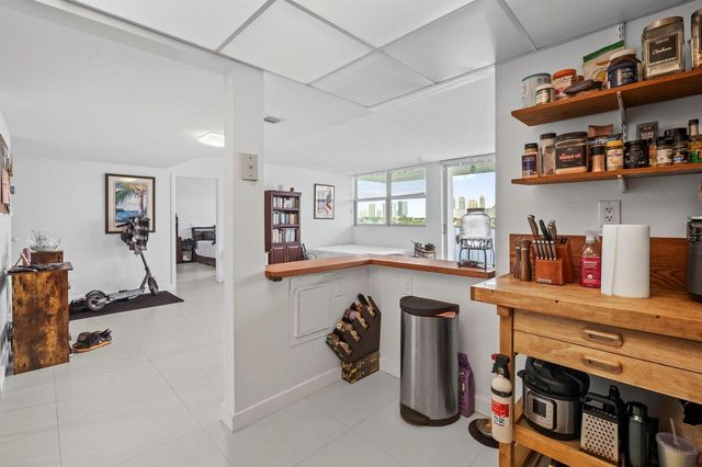 16558 NE 26th Avenue 6c, North Miami Beach, FL 33160