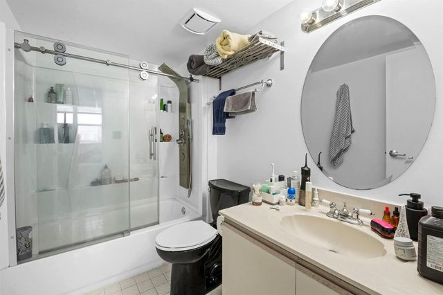 16558 NE 26th Avenue 6c, North Miami Beach, FL 33160