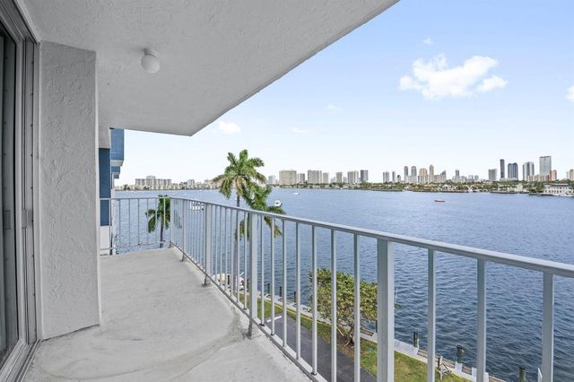 16558 NE 26th Avenue 6c, North Miami Beach, FL 33160