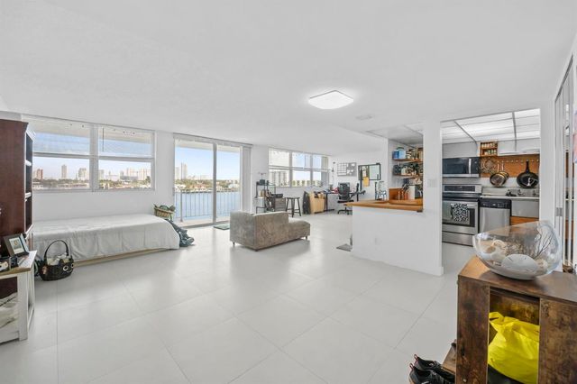 16558 NE 26th Avenue 6c, North Miami Beach, FL 33160