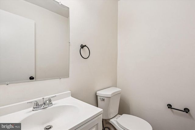 420 LAMBERTON DR, Silver Spring, MD 20902