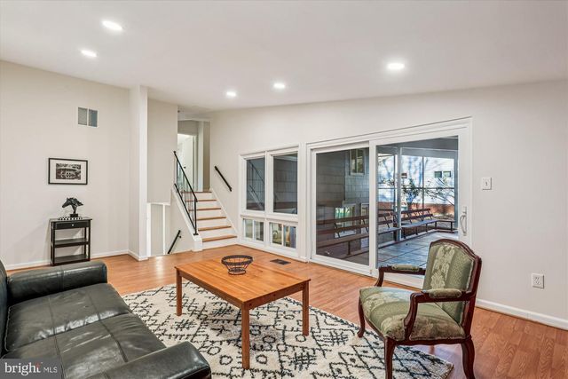 420 LAMBERTON DR, Silver Spring, MD 20902