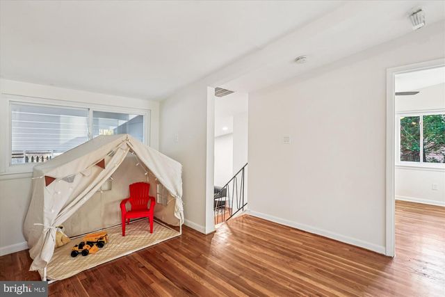 420 LAMBERTON DR, Silver Spring, MD 20902